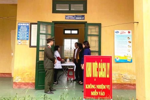 Sóc Sơn tiếp nhận 17 người về từ Hàn Quốc để tiếp tục cách ly phòng dịch Covid-19