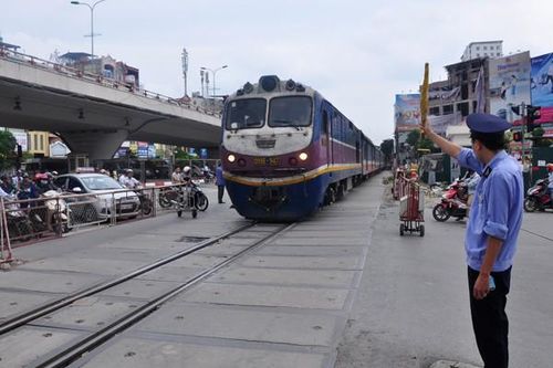 Nguy cơ dừng hoạt động chạy tàu toàn quốc được xử lý thế nào?