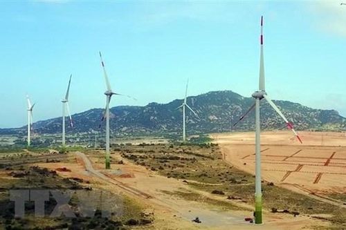 Nhìn điện mặt trời, lo cho điện gió