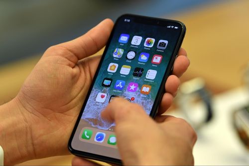 Apple sẽ trả tới 500 triệu USD để giải quyết vụ kiện làm chậm iPhone