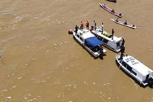 Vụ đắm tàu tại Brazil: 18 người thiệt mạng, 30 người bị mất tích