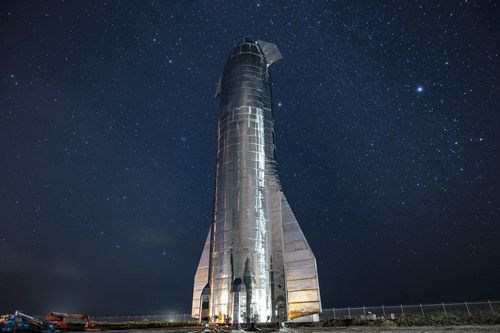 Nguyên mẫu tàu vũ trụ Starship của SpaceX bất ngờ nổ tung trong bài kiểm tra áp lực