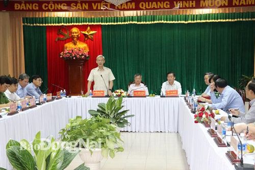 Chú trọng phòng dịch cùng với ổn định sản xuất kinh doanh