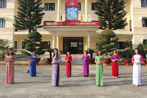 Phát động 'Tuần lễ Áo dài' và hưởng ứng cuộc vận động 10.000 bước chân mỗi ngày