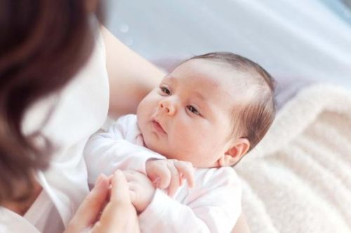 Cách chăm sóc trẻ sinh non tại nhà