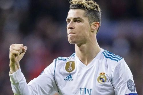 'Tôi chưa từng chỉ bảo Ronaldo phải sút phạt như thế nào'