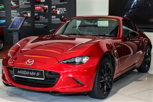 Chi tiết Mazda MX-5 RF 2020 - thiết kế lạ, vận hành thú vị