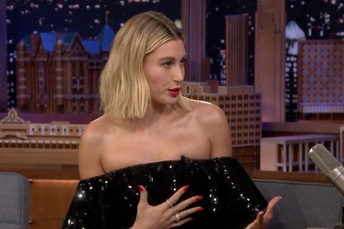 Hailey Baldwin kể lần đầu gặp Justin Bieber
