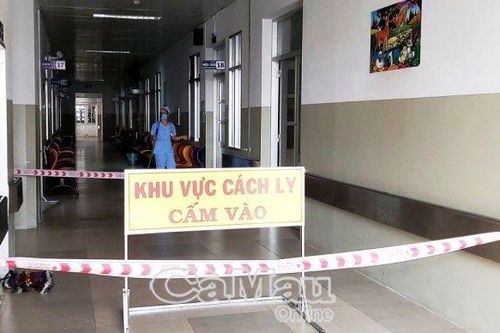 Lơ là chống dịch, ba cán bộ bị đình chỉ công tác