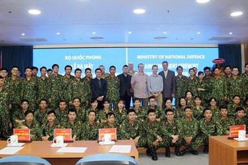 Công bố quyết định thành lập và ra mắt Bệnh viện Dã chiến cấp 2 số 3