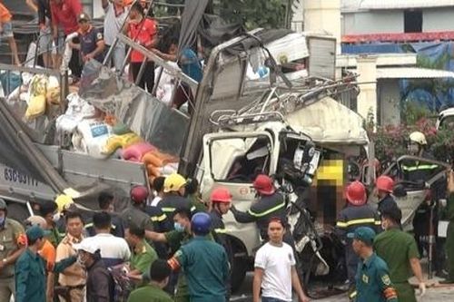 Khẩn trương làm rõ nguyên nhân vụ tai nạn giao thông đặc biệt nghiêm trọng tại TP. Hồ Chí Minh