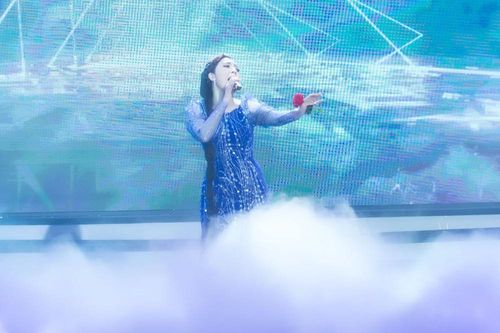 Ca sĩ Tuyết Mai: Bị gạ gẫm giá cao, chạy trốn showbiz vì quá ngột ngạt