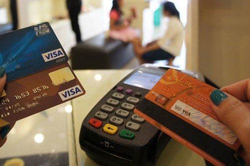Từ 1/4, trẻ đủ 15 tuổi được sử dụng thẻ tín dụng