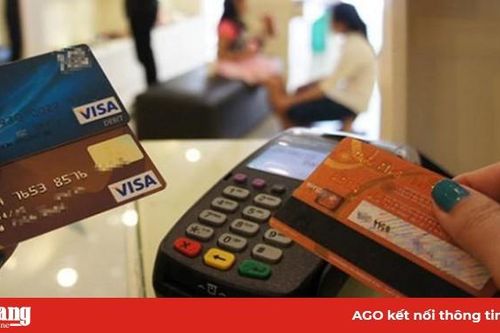 Từ 1-4, trẻ đủ 15 tuổi được sử dụng thẻ tín dụng