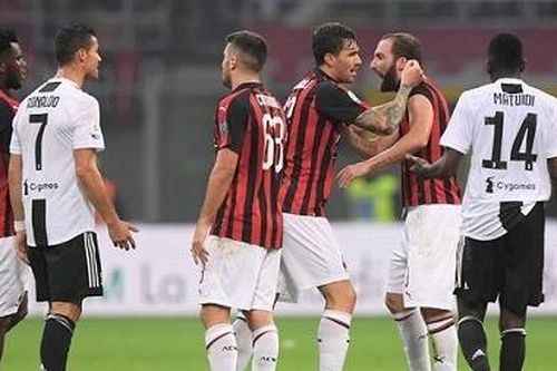 'Đại chiến' Juventus - AC Milan bị hoãn vì COVID-19