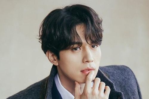 Bị đồn là thành viên giáo phái Tân Thiên Địa, Lee Dong Wook phản ứng ra sao?