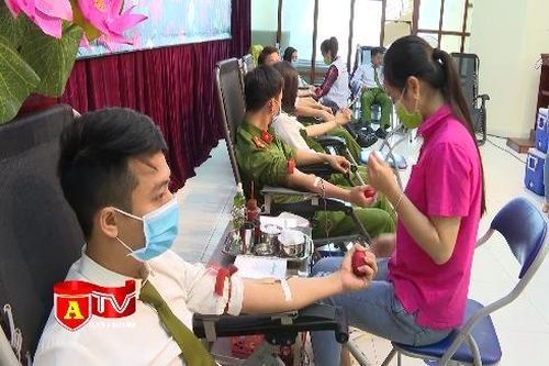Tuổi trẻ Công an quận Tây Hồ với chương trình 'Hiến máu tình nguyện vì cộng đồng'