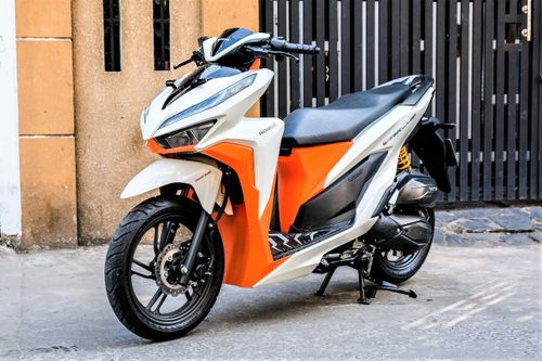 Honda Vario biển số 33333 được rao giá gần 500 triệu tại TP.HCM