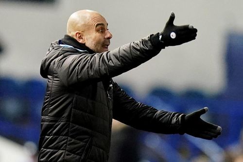 Man City, Leicester chật vật vào tứ kết FA Cup