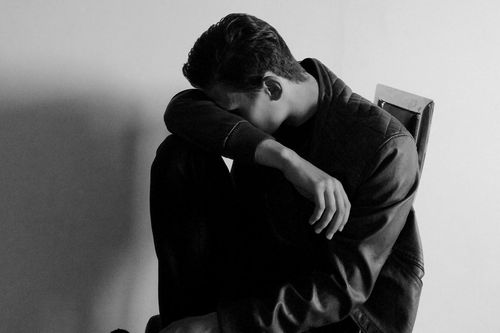 Người trẻ Mỹ gốc Á muốn tìm tới cái chết vì áp lực phải giỏi nhất