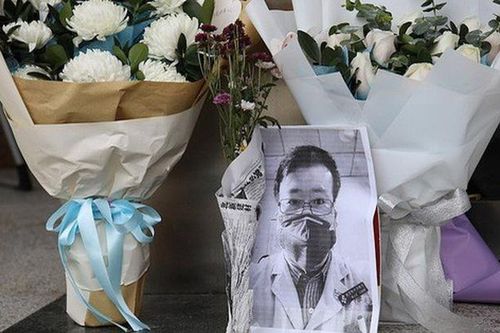 Trung Quốc vinh danh Lý Văn Lượng, bác sĩ 'thổi còi' cảnh báo virus