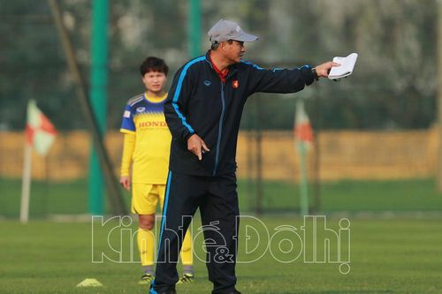 HLV Mai Đức Chung: 'Đội tuyển nữ Việt Nam là dành cho tương lai'