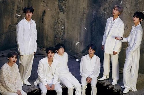 Choáng với lượng video và view BTS phát hành chỉ trong đầu năm 2020