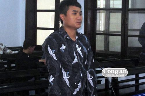 'Giận cá, chém thớt'