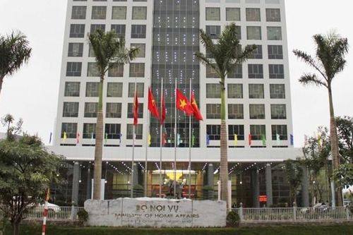 Bộ Nội vụ lấy ý kiến Nhân dân về đề nghị khen thưởng