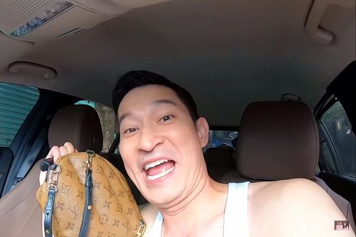 Huy Khánh đột nhập xe chở đầy túi hiệu của Ngọc Lan