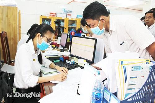 Tăng tiếp nhận và xử lý hồ sơ điện tử