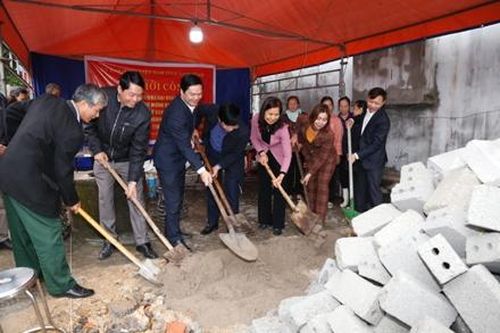Khởi công xây dựng nhà Đại đoàn kết cho hộ nghèo tại huyện Hoa Lư, Nho Quan
