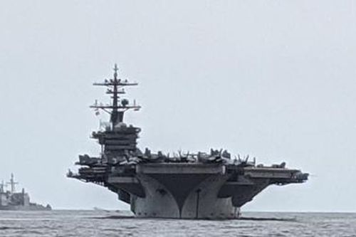 Nhóm tàu sân bay tác chiến Theodore Roosevelt đến Việt Nam