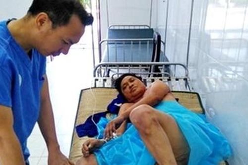 Bệnh xá đảo Song Tử Tây cấp cứu ngư dân giảm áp do lặn sâu dưới biển