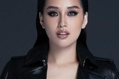 Mai Phương Thúy lại sexy với phong cách không nội y