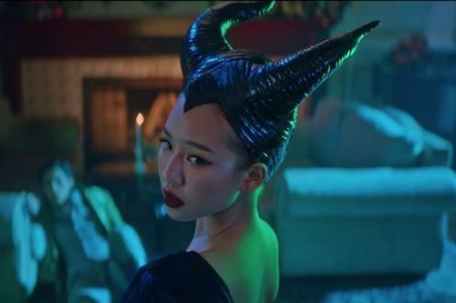 Ca sĩ 'Anh nhà ở đâu thế' biến hóa từ công chúa sang ác quỷ trong MV mới