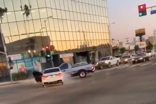 Màn rượt đuổi bằng ôtô tại Mỹ