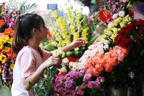 Trầm lắng thị trường hoa tươi dịp 8/3