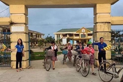 Quảng Ngãi lại cho học sinh từ THCS trở xuống nghỉ thêm 1 tuần