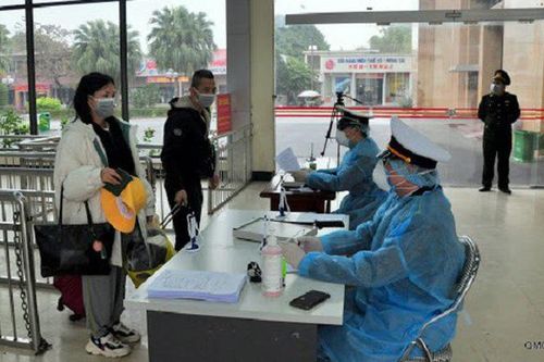 Từ 6h ngày 7.3, khách nhập cảnh Việt Nam bắt buộc phải khai báo y tế
