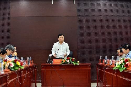 Tháo gỡ khó khăn để hoàn thành tuyến đường dây 500 kV mạch 3