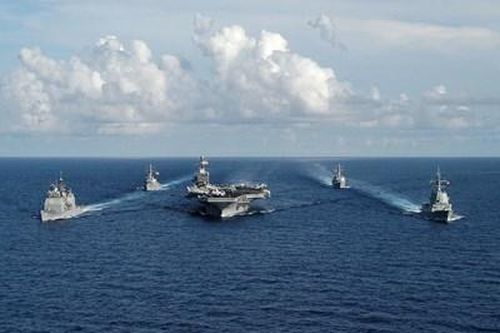 Các thành phần của nhóm tác chiến tàu sân bay USS Theodore Roosevelt