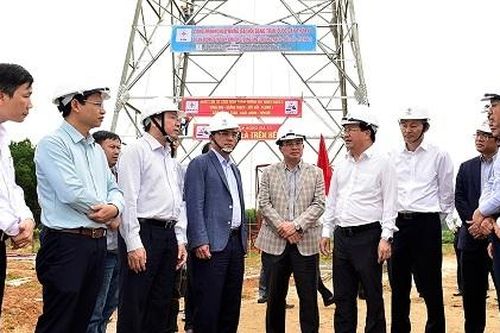 Huy động cả hệ thống chính trị cơ sở để đẩy nhanh giải phóng mặt bằng đường dây 500 kV mạch 3