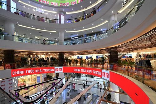 Uniqlo khai trương ở Hà Nội