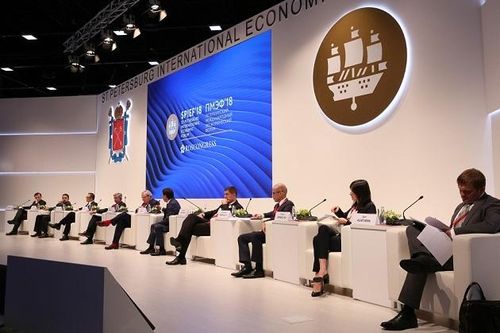 Lo ngại Covid-19, Nga hủy Diễn đàn Kinh tế quốc tế St. Petersburg