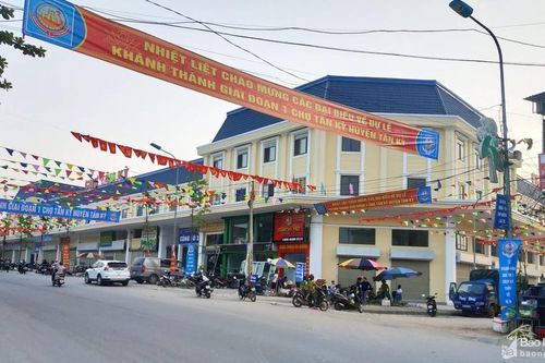 Tiểu thương được miễn tiền sử dụng điểm kinh doanh 2 năm khi vào chợ mới Tân Kỳ