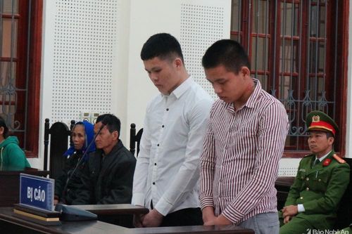 Bị đâm chết vì câu hỏi 'tại sao ngồi uống bia giữa đường'
