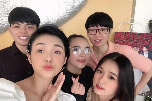Sao nhí 'Gia đình phép thuật' Anh Thư gợi cảm sau hơn 10 năm