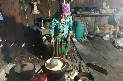 Nhọc nhằn phụ nữ vùng cao