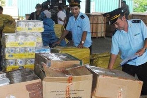 Truy tìm cặp vợ chồng buôn lậu bằng thủ đoạn khai báo gian lận hải quan